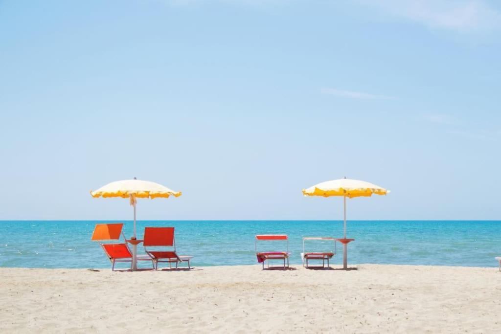 Gold Key Apartments, Durres Beach 외부 사진